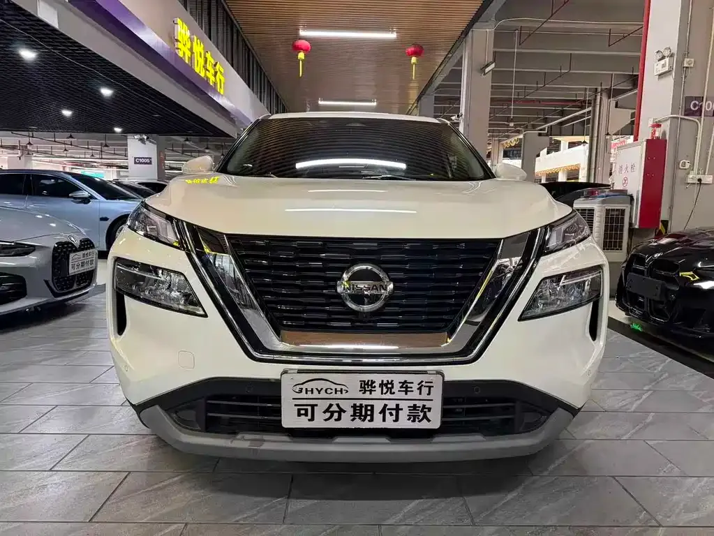 Nissan X-Trail — фото 1