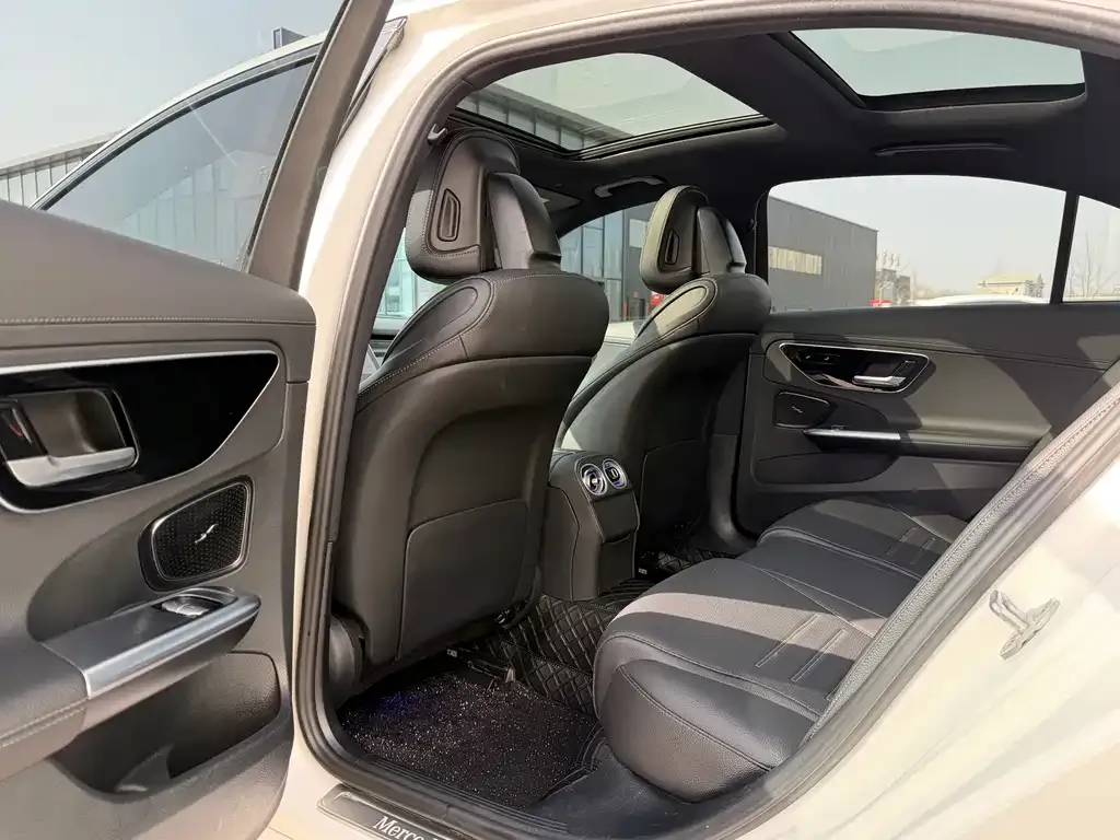 Mercedes-Benz C-Class 2022 из CN, фото 2