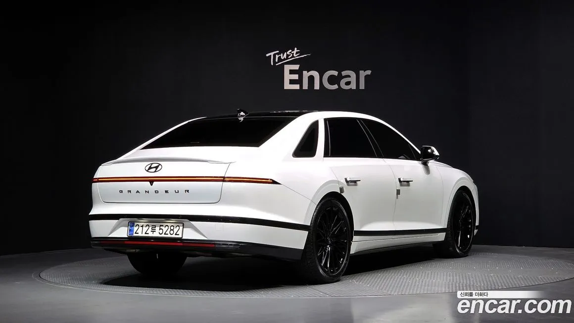 Hyundai Grandeur 2023 из KR, фото 4