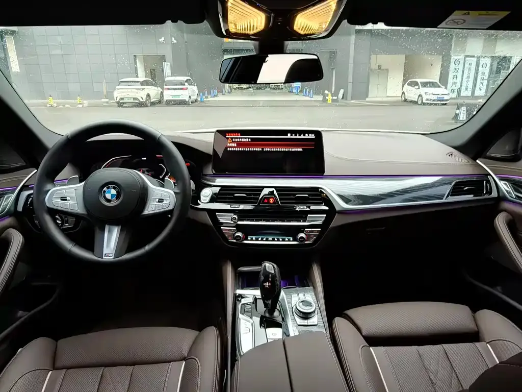 BMW 5 Series — фото 10