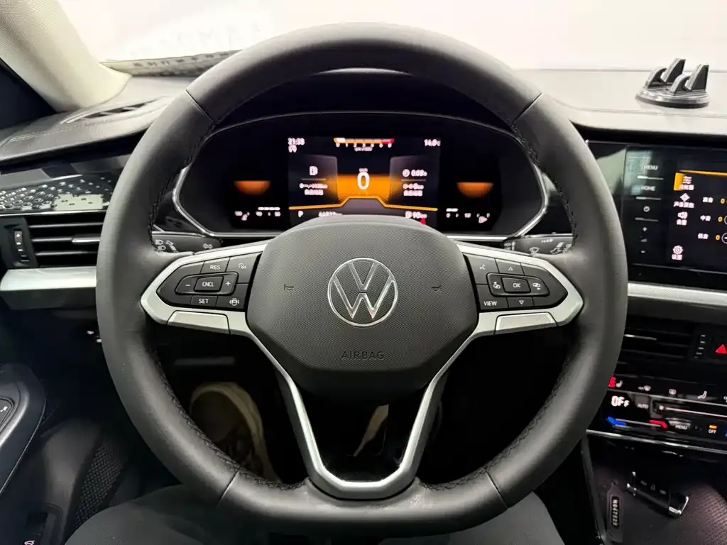 Volkswagen Passat — фото 9