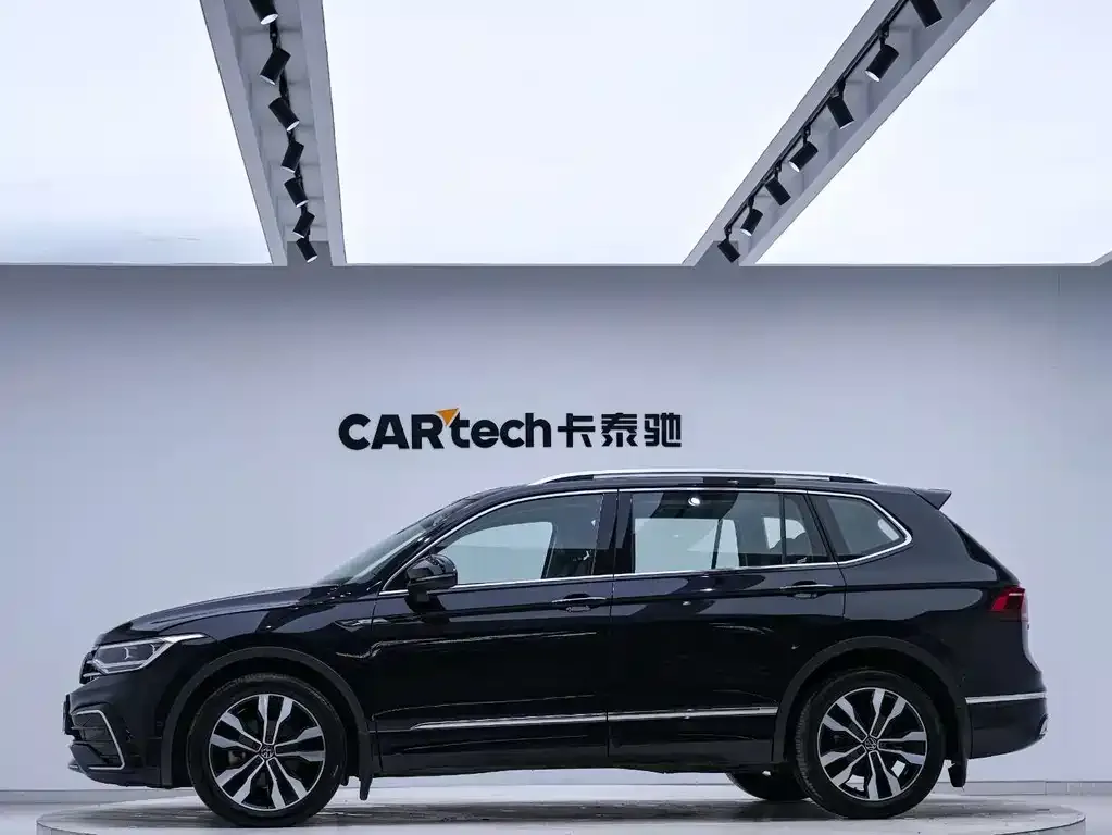 Volkswagen Tiguan L 2022 из CN, фото 2