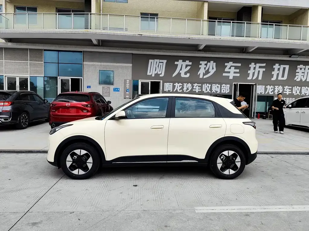 Geely Starburst — фото 3