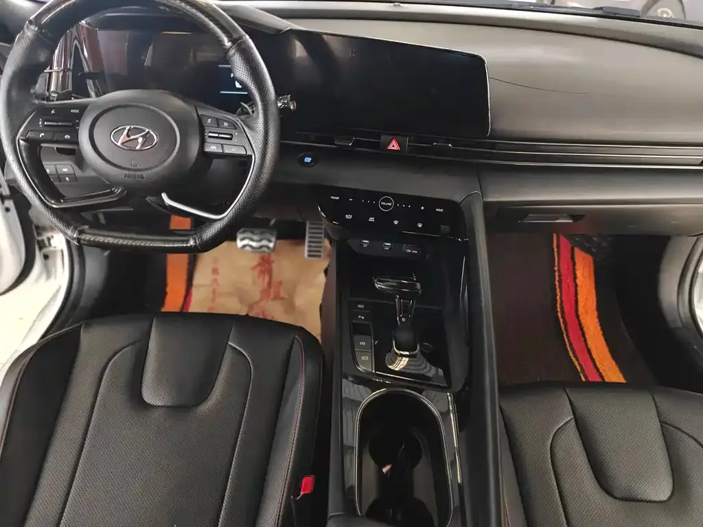 Hyundai Elantra 2022 из CN, фото 5