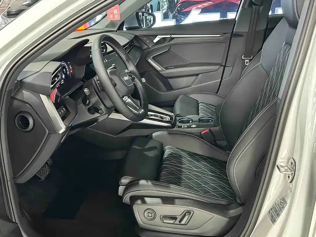 Audi A3 2026 из CN, фото 8