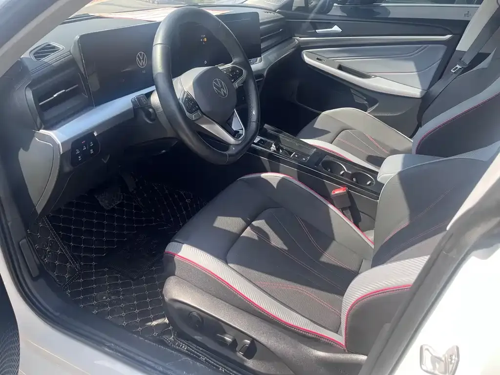 Volkswagen Lamando 2024 из CN, фото 3