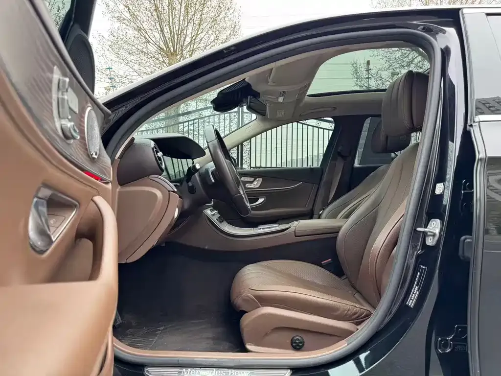 Mercedes-Benz E-Class 2021 из CN, фото 5