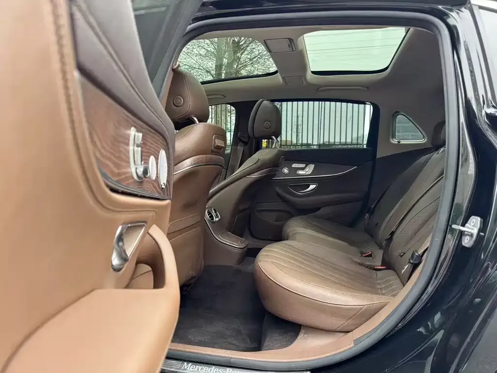 Mercedes-Benz E-Class 2021 из CN, фото 6