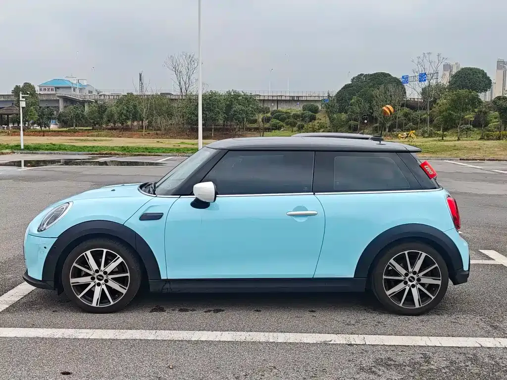 MINI Cooper (3-door) 2023 из CN, фото 4