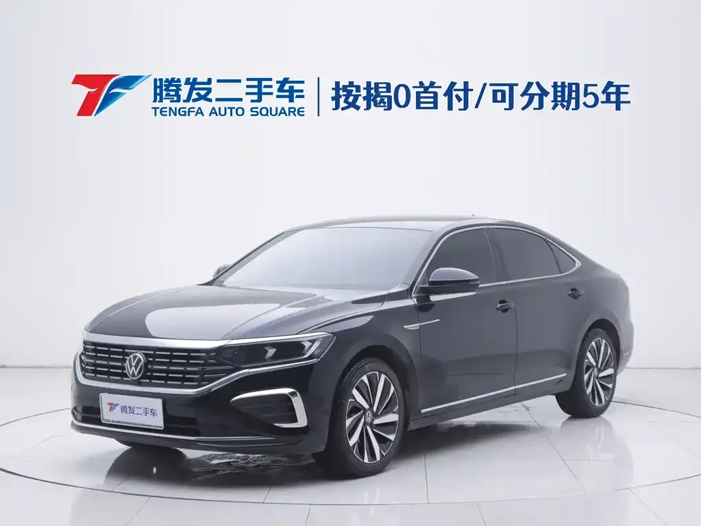 Volkswagen Passat — фото 1