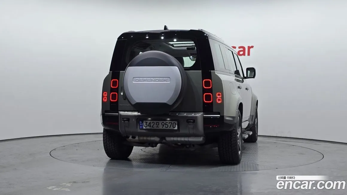 Land Rover Defender 2025 из KR, фото 3