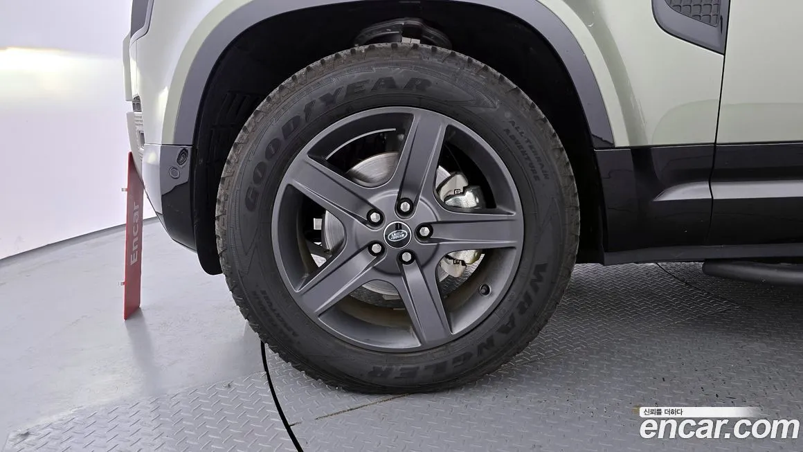 Land Rover Defender 2025 из KR, фото 8