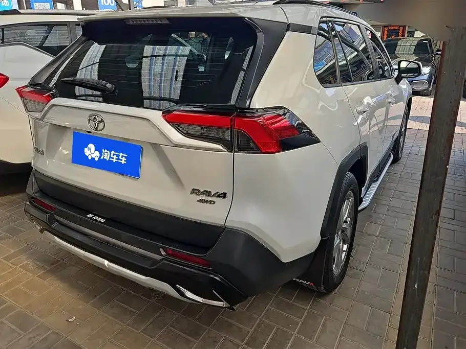 Toyota RAV4 2021 из CN, фото 10