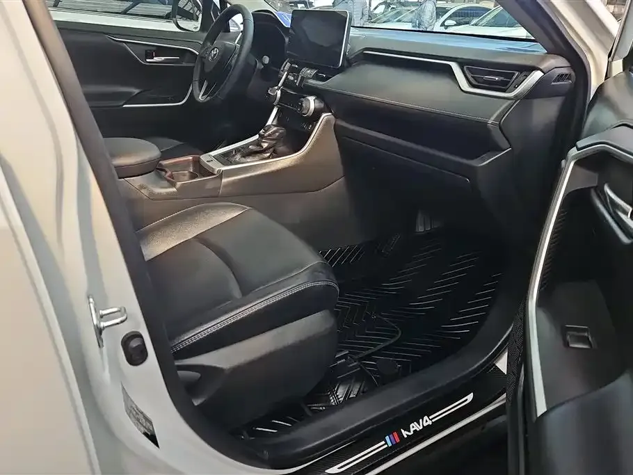 Toyota RAV4 2021 из CN, фото 4