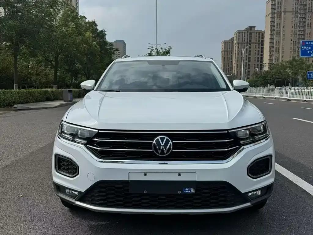 Volkswagen T-Roc — фото 5