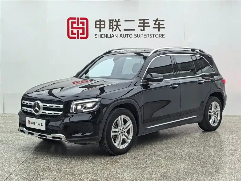 Mercedes-Benz GLB — фото 1