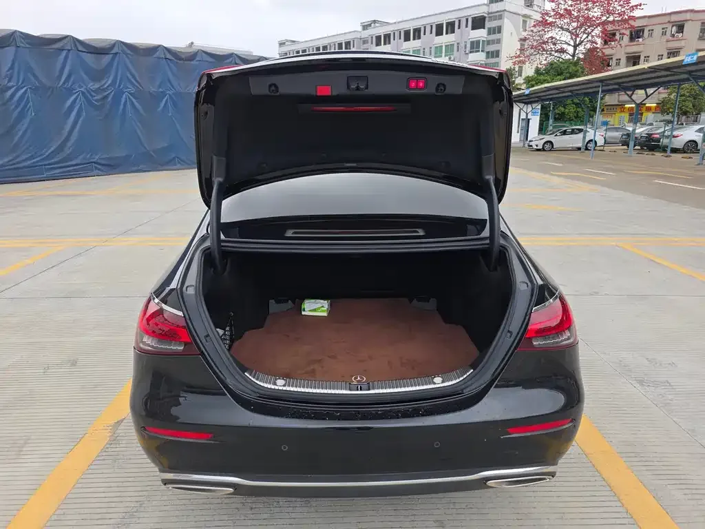 Mercedes-Benz E-Class 2022 из CN, фото 10