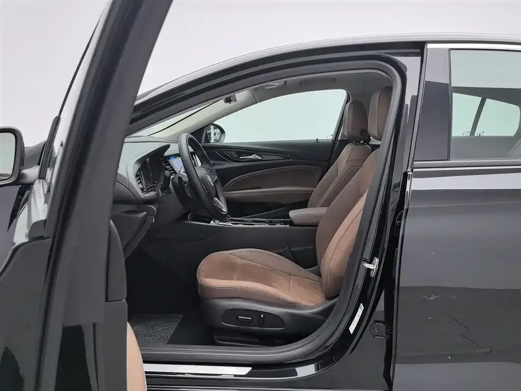 Buick Regal — фото 6