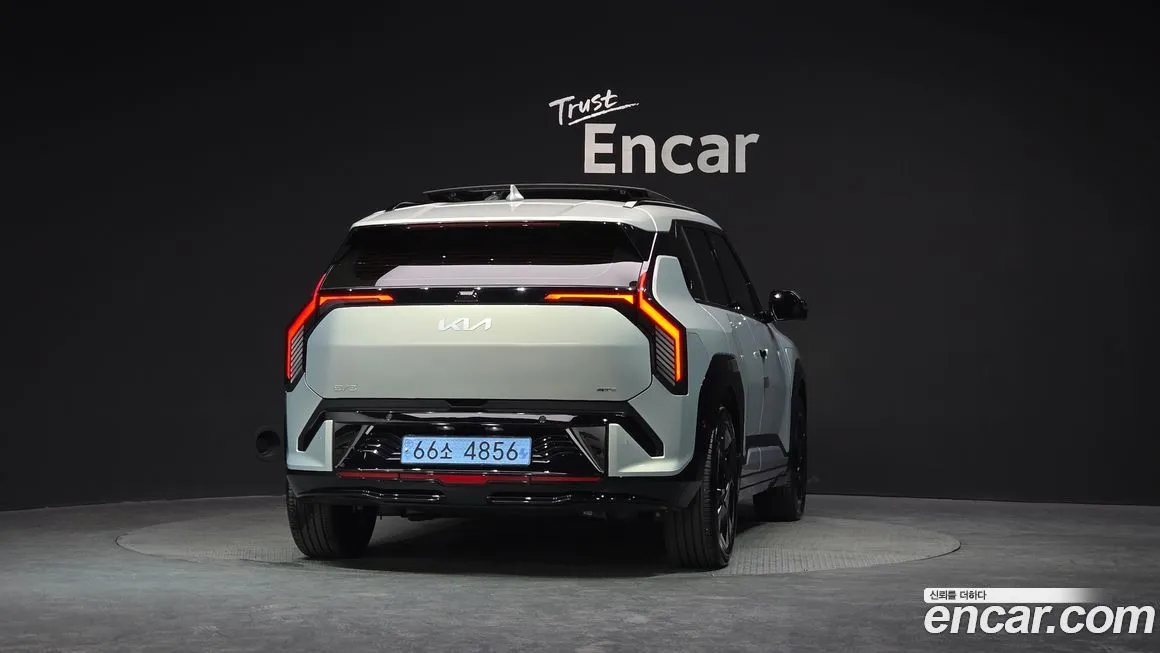 Kia EV3 — фото 9