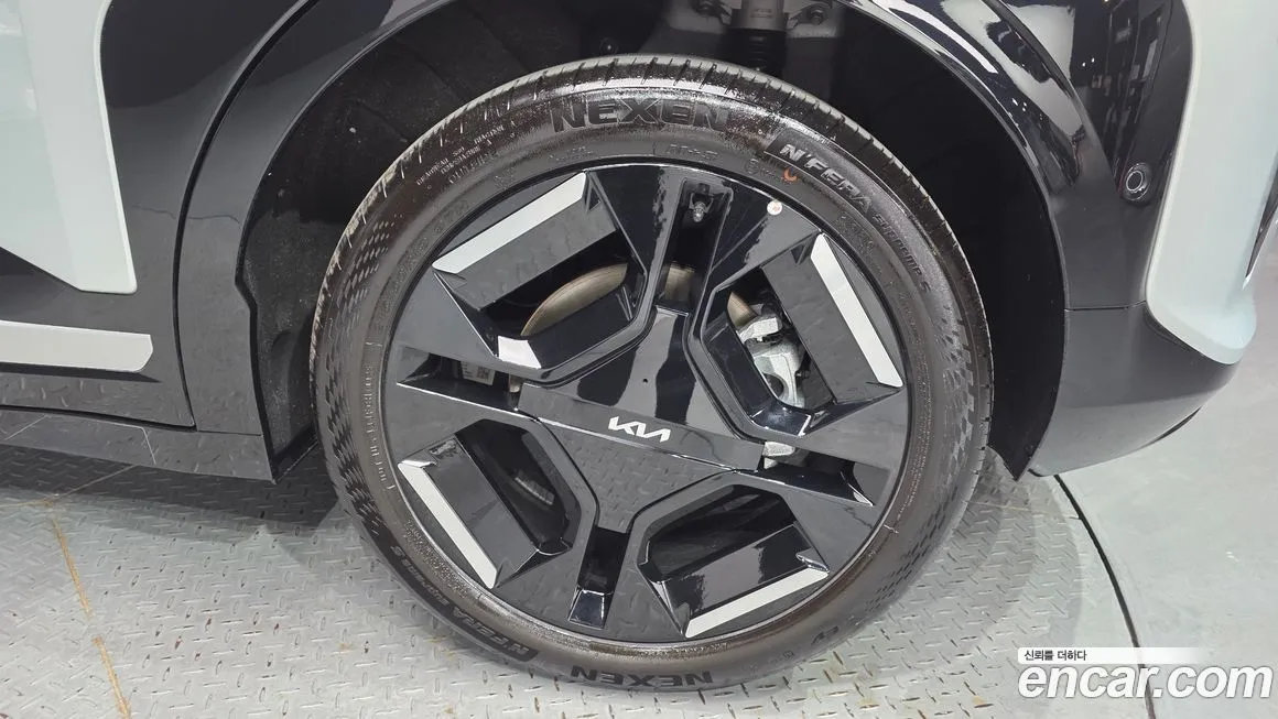 Kia EV3 — фото 3