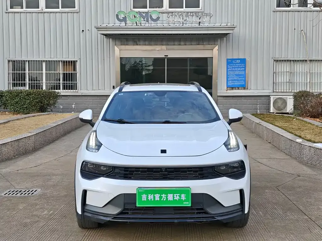 Lynk & Co 01 EM-P