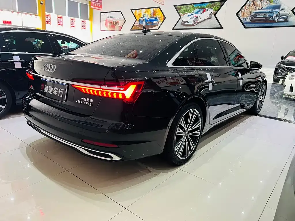 Audi A6L — фото 6