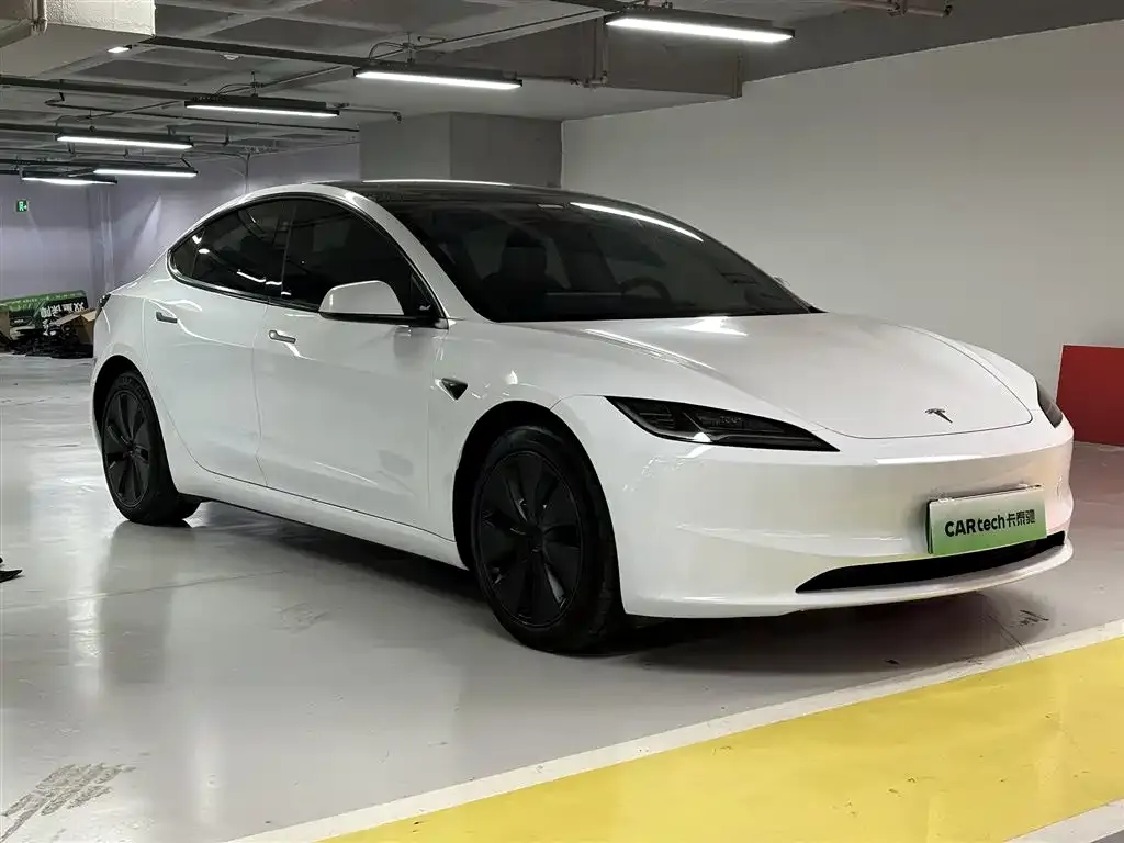 Tesla Model 3 — фото 5