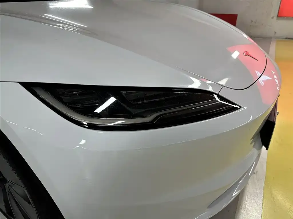 Tesla Model 3 — фото 4