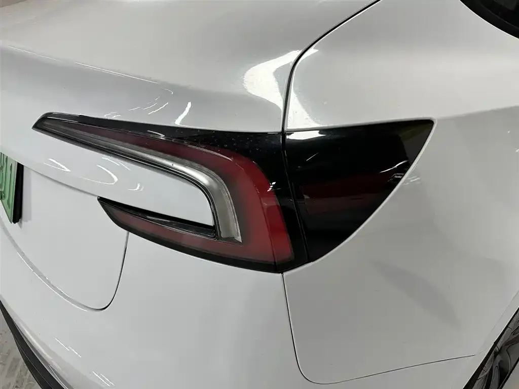 Tesla Model 3 — фото 2