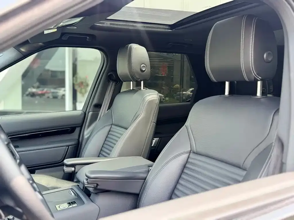 Land Rover Discovery 2025 из CN, фото 6