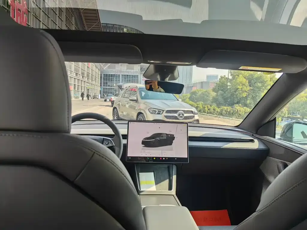 Tesla Model Y 2026 из CN, фото 4