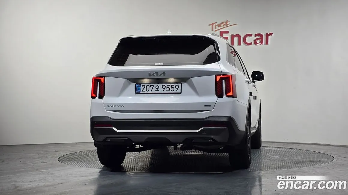 Kia Sorento — фото 6