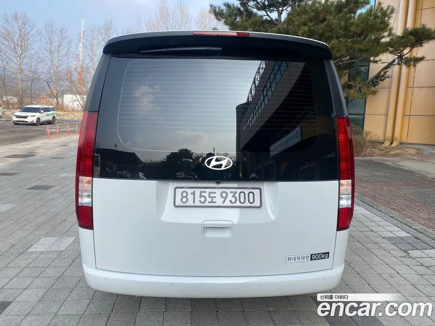 Hyundai Staria — фото 3