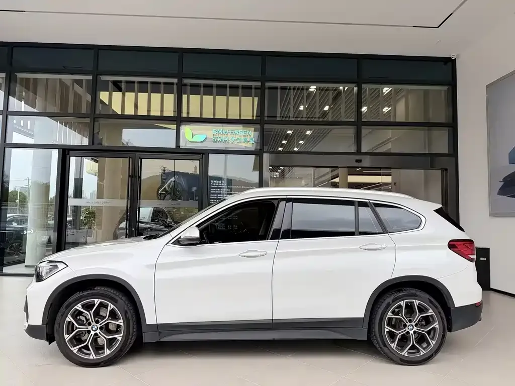 BMW X1 2022 из CN, фото 2