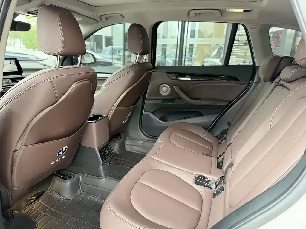 BMW X1 2022 из CN, фото 4