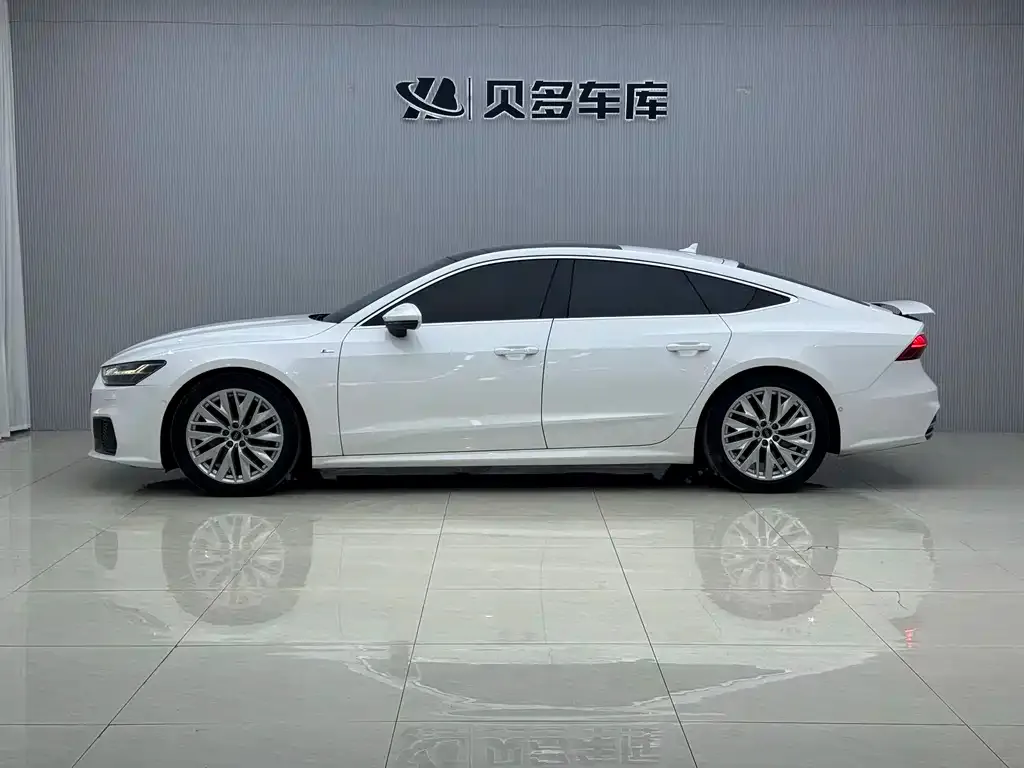 Audi A7 — фото 2