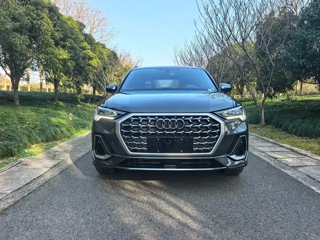Audi Q3 2026 из CN, фото 1
