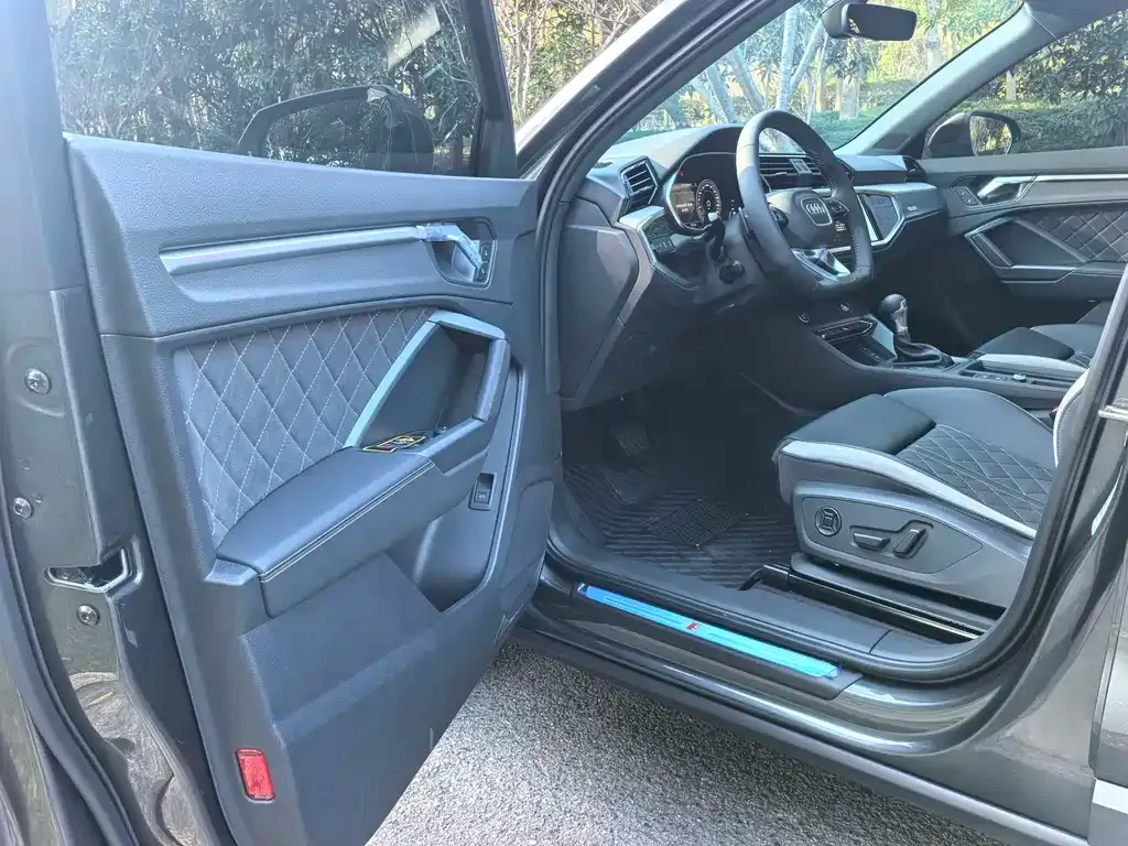 Audi Q3 2026 из CN, фото 10