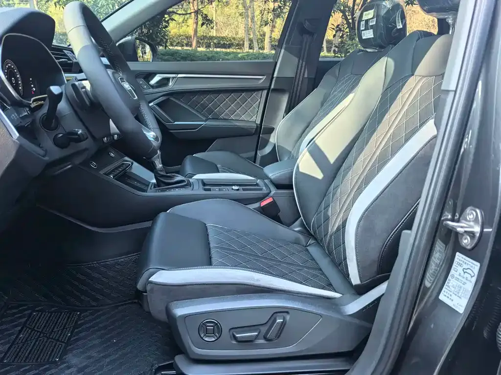 Audi Q3 2026 из CN, фото 4