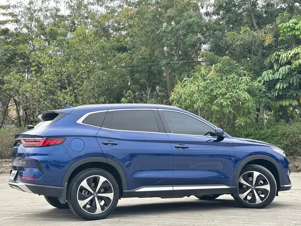 BYD PLUS New Energy — фото 4