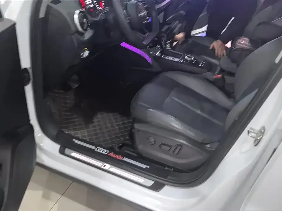 Audi Q2L 2022 из CN, фото 5