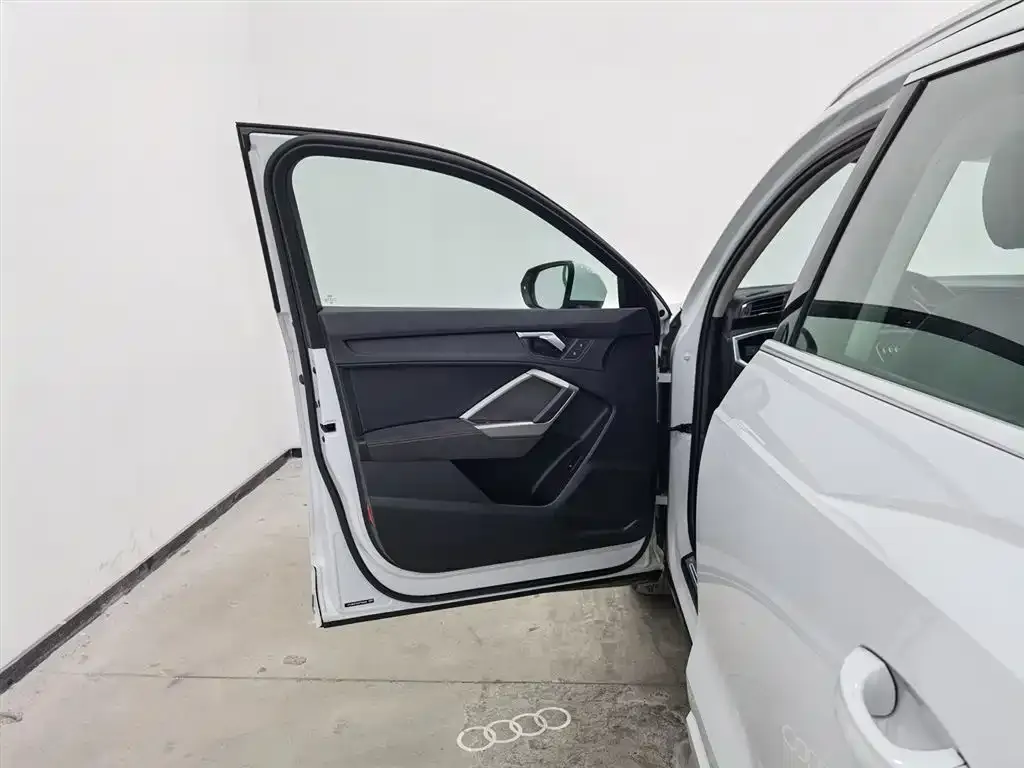 Audi Q3 2022 из CN, фото 5