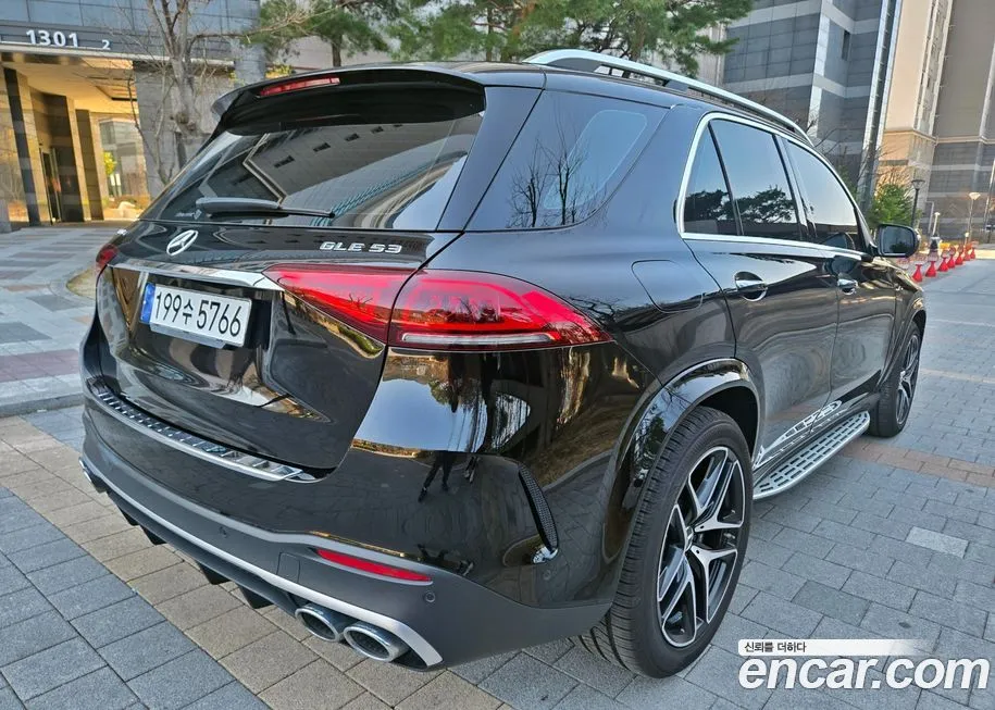 Mercedes-Benz GLE-Class — фото 8