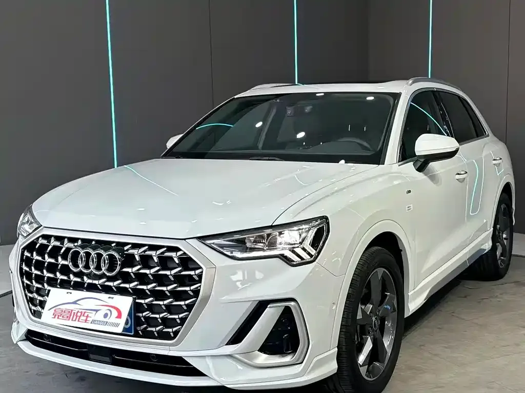 Audi Q3 2024 из CN, фото 1