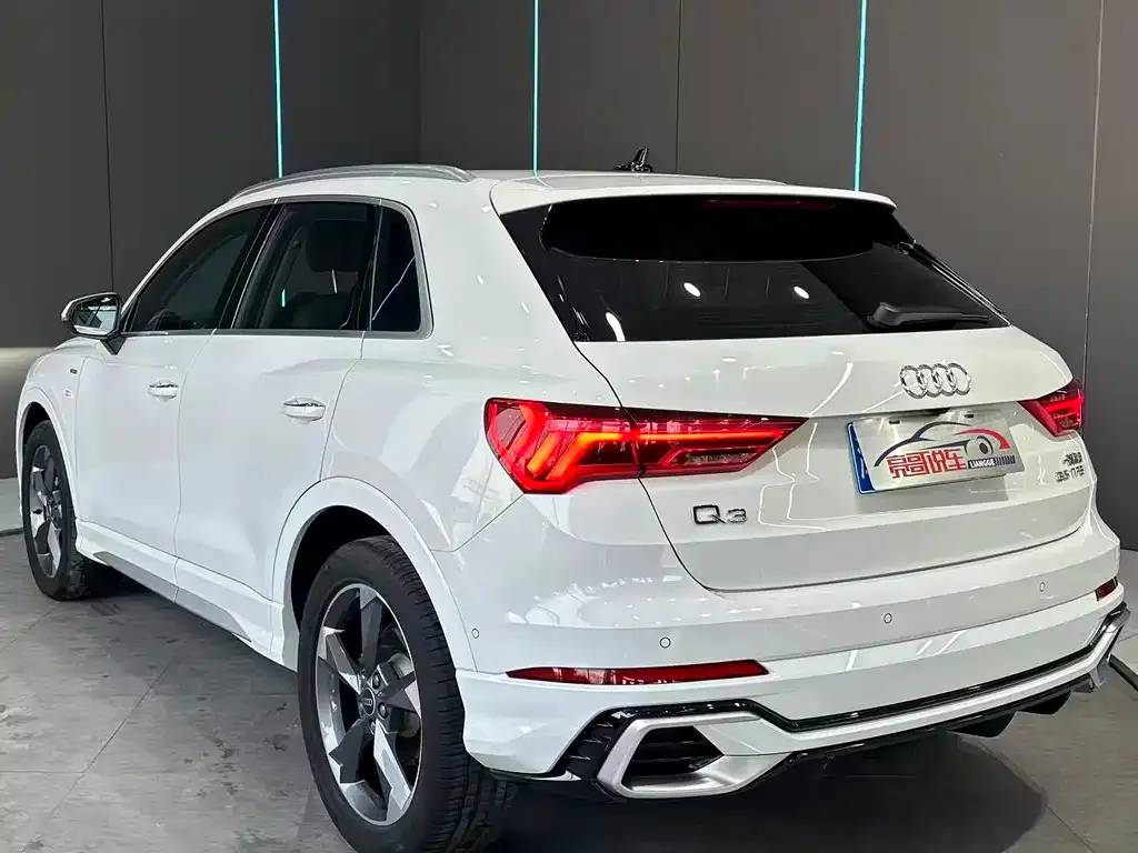 Audi Q3 2024 из CN, фото 3