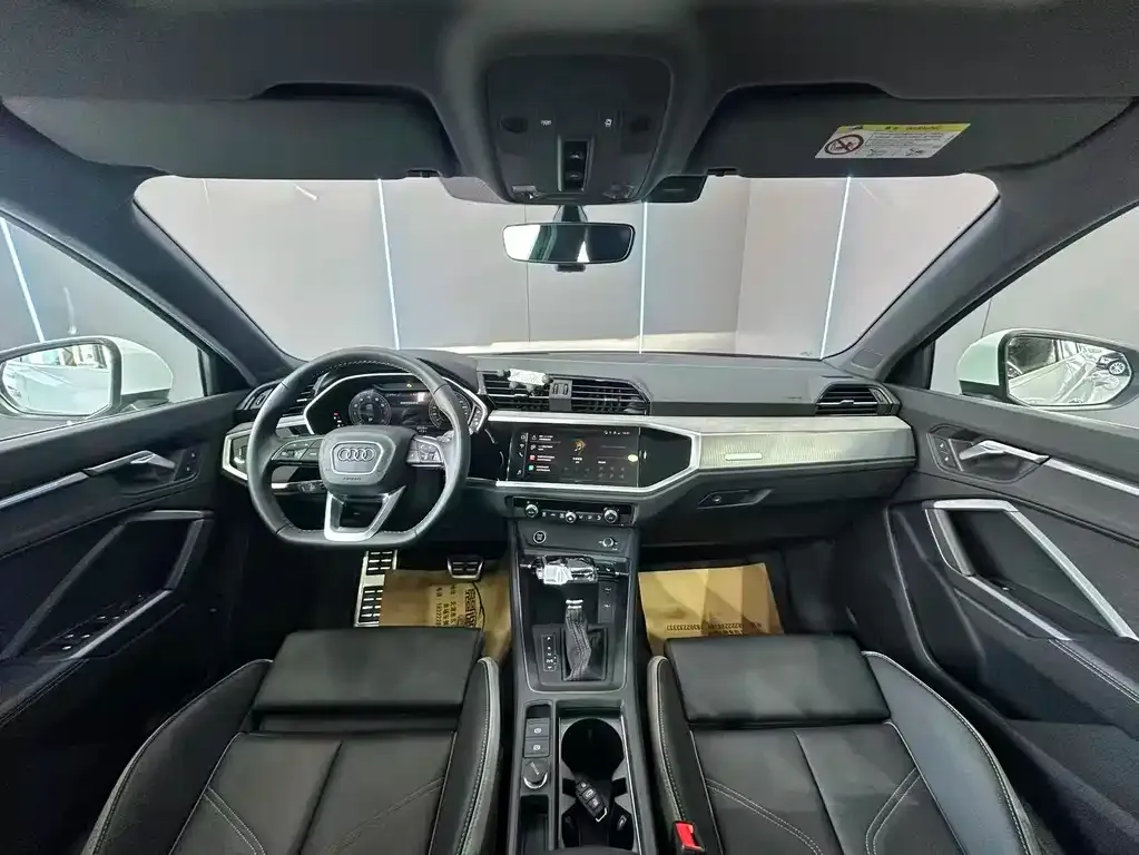 Audi Q3 2024 из CN, фото 9