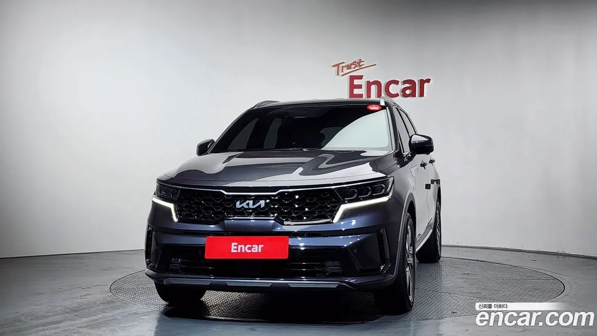Kia Sorento — фото 7