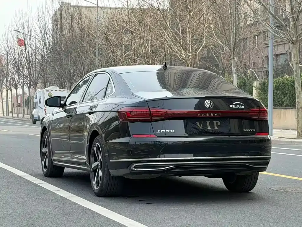 Volkswagen Passat 2024 из CN, фото 10