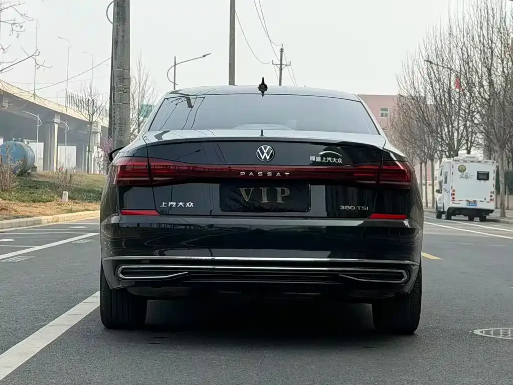 Volkswagen Passat 2024 из CN, фото 3
