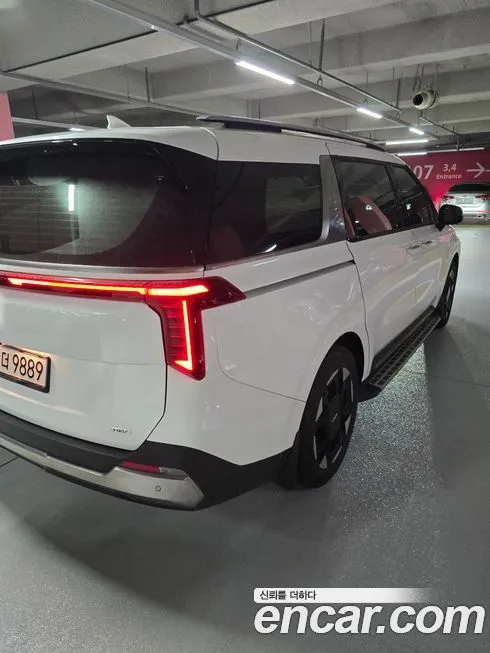 Kia Carnival — фото 10